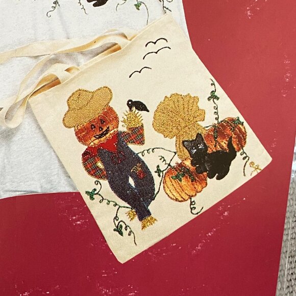 Vintage 1990s Innovations Designer Iron On Kit Autumn Scarecrow Cat Design Kit - Picture 2 of 6